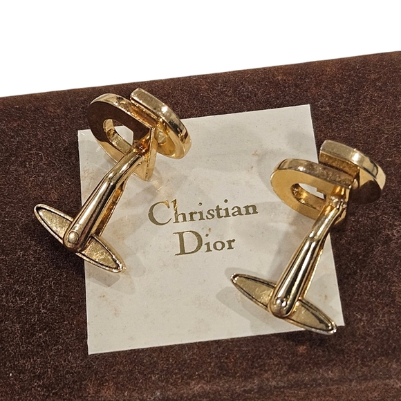 Christian Dior Vintage Gold Cufflinks - Picture 3 of 7
